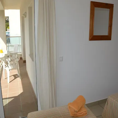 Vila Medas Maura 8 *